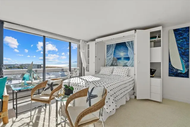 $690,000 | 5400 Ocean Boulevard, Unit 805, Sarasota, FL 34242