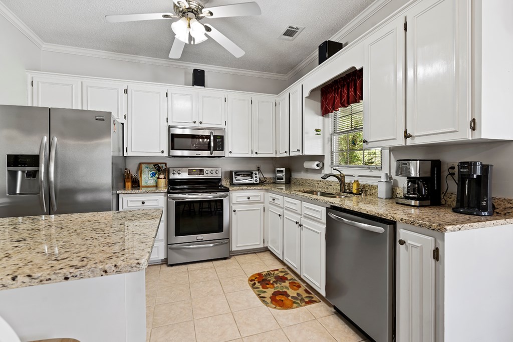 116 Portsmouth Road Greenwood, SC 29649 - Photo 9 of 28 Gallery Image 9