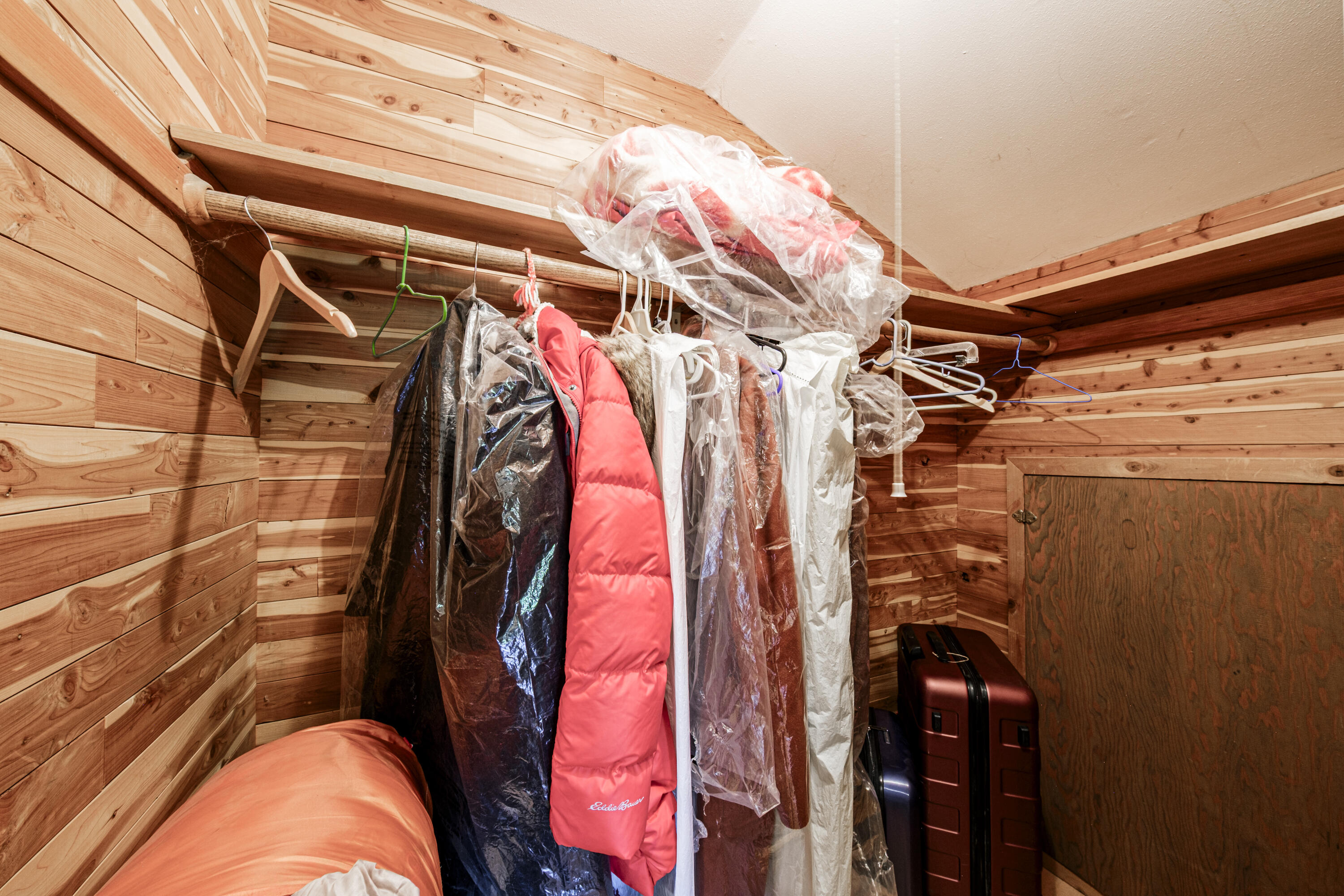 15035 Pomona Road Brookfield, WI 53005 - Photo 17 of 53 Cedar lined Closet