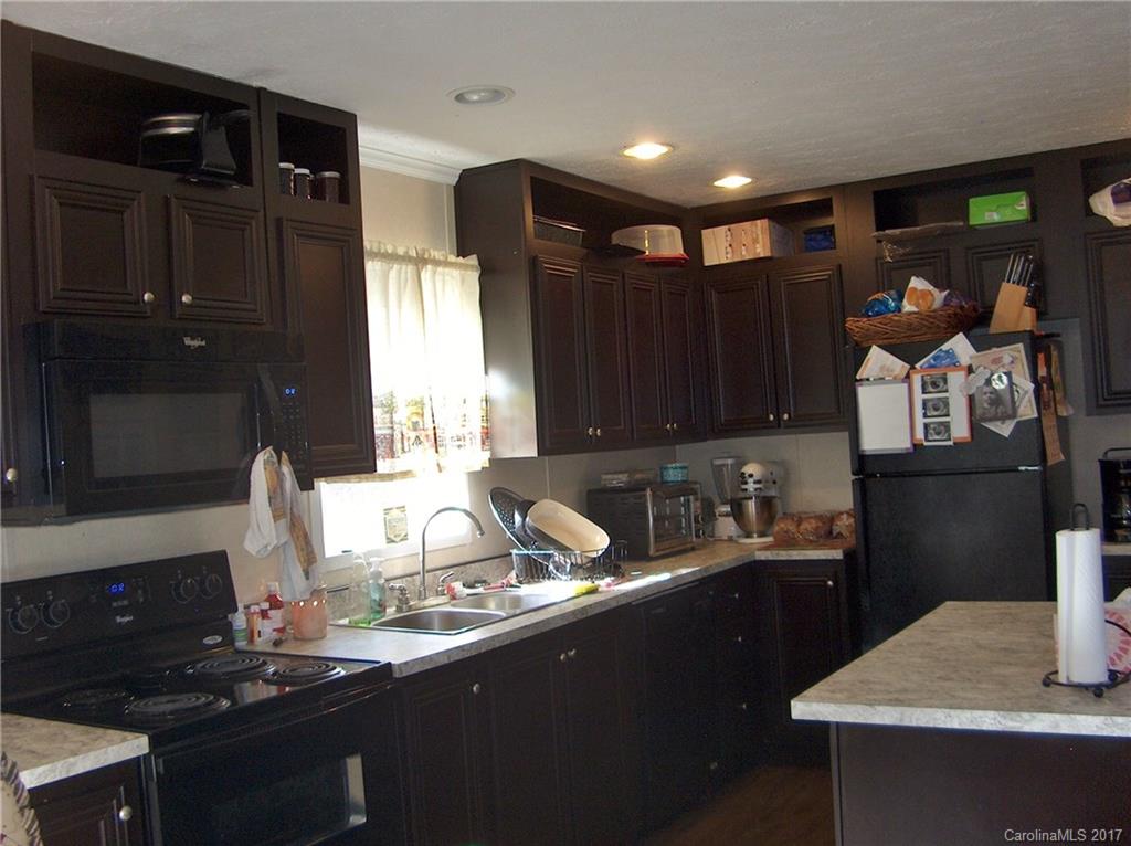 775 Doc Graham Road Clyde, NC 28721 - Photo 6 of 22