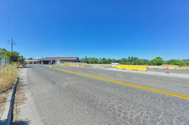 a view of an ocean and a building
