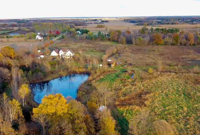 $525,000 | 35420 Oasis Road, Lindstrom, MN 55045