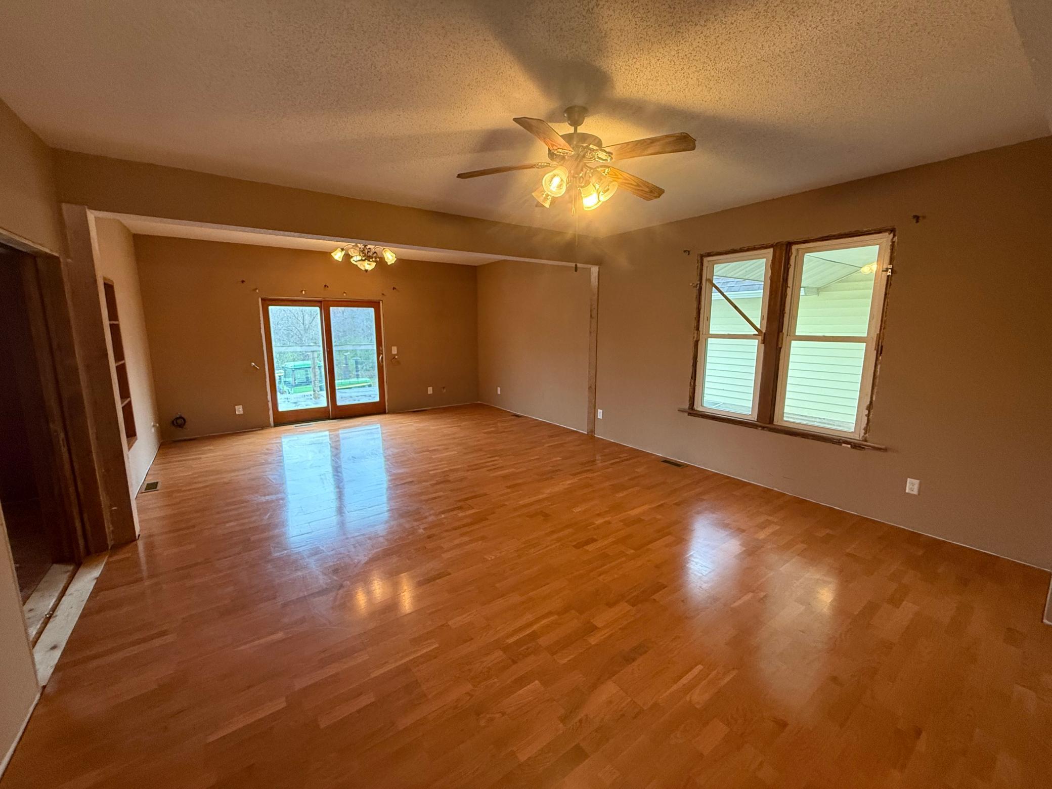 35420 Oasis Road Lindstrom, MN 55045 - Photo 11 of 32