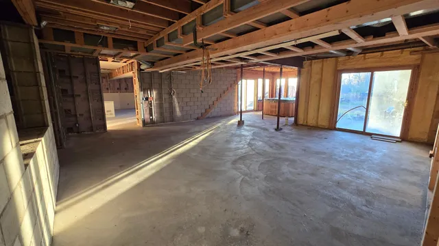 $525,000 | 35420 Oasis Road, Lindstrom, MN 55045