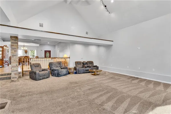 $599,900 | 10 Walker Street, Oakdale, PA 15071