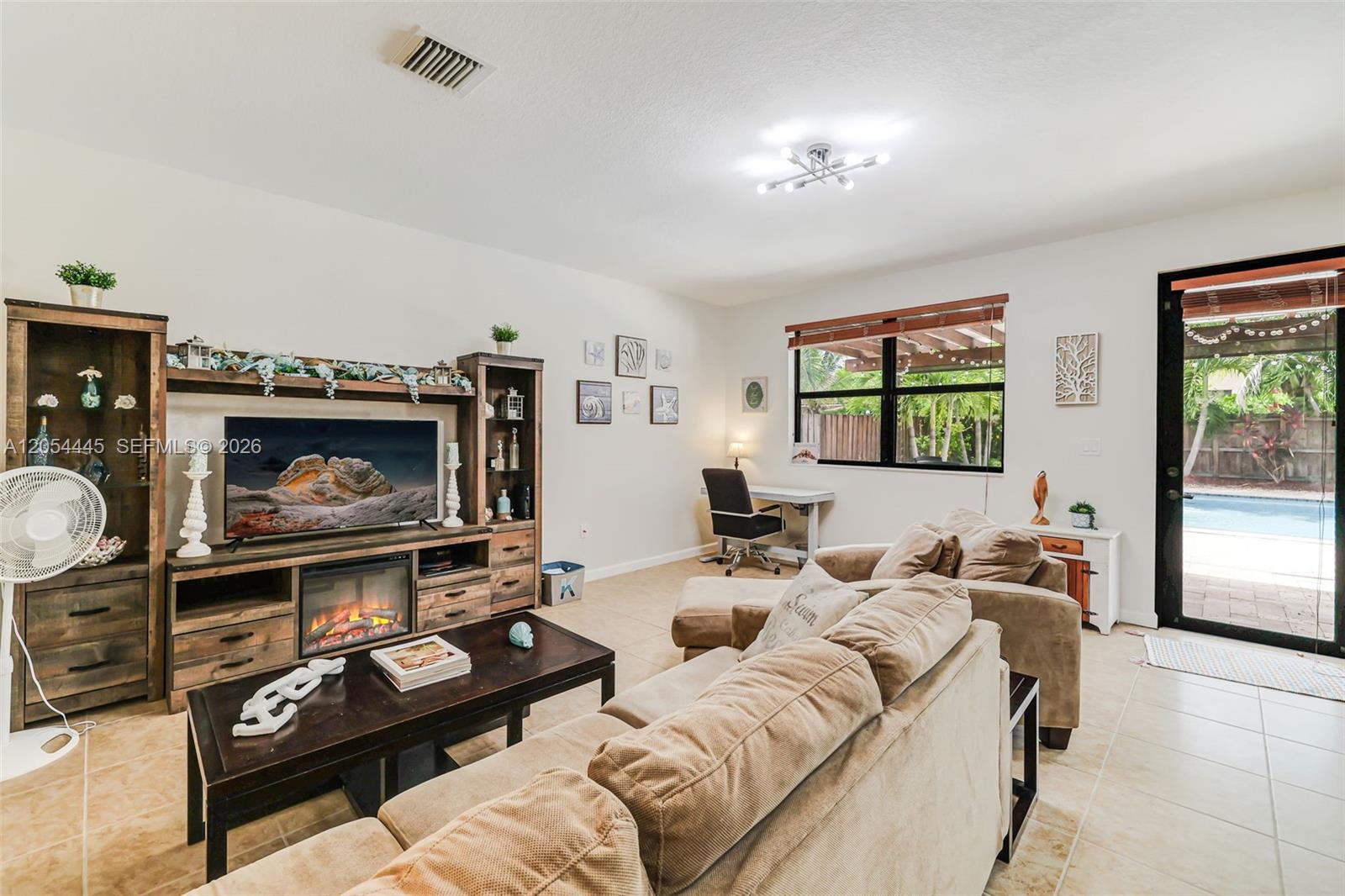 17670 Southwest 154th Place Miami, FL 33187 - Photo 12 of 69 Gallery Image 12