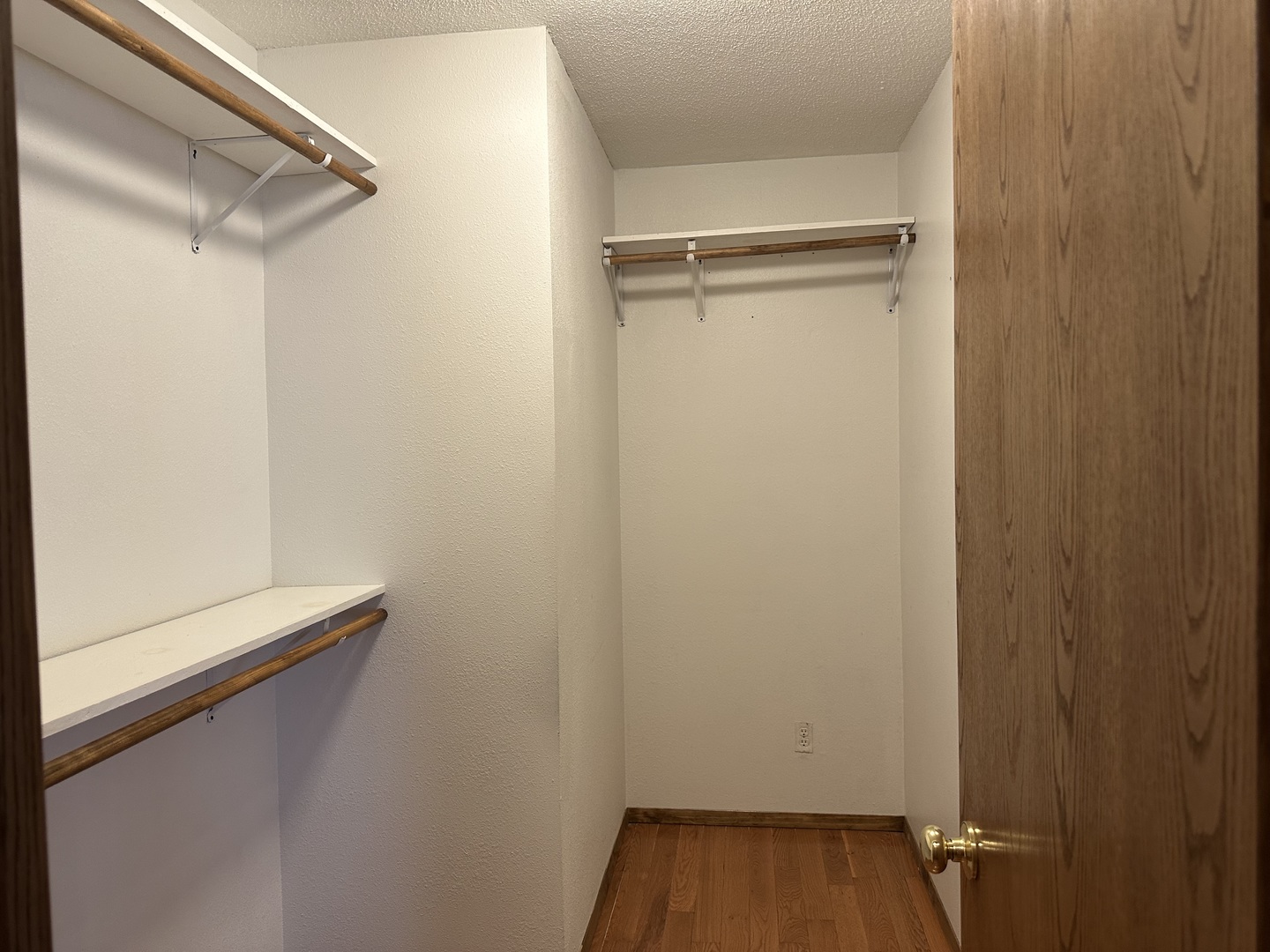 12855 Lawrence Road Sterling, IL 61081 - Photo 17 of 40 a view of closet