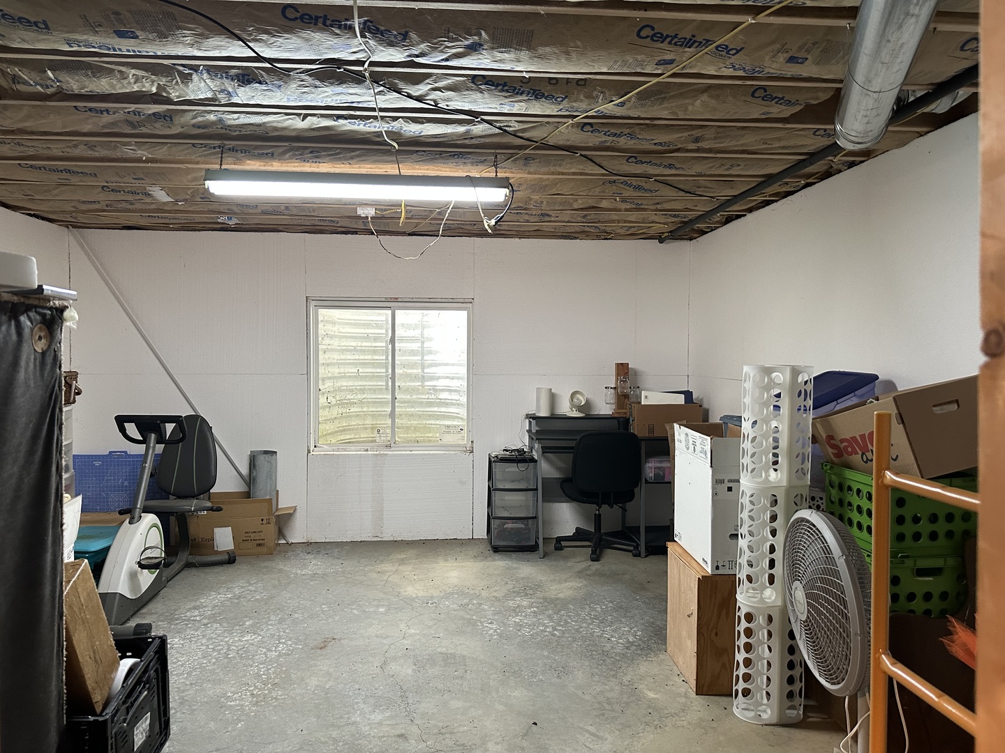 12855 Lawrence Road Sterling, IL 61081 - Photo 23 of 40 a view of a room with gym equipment