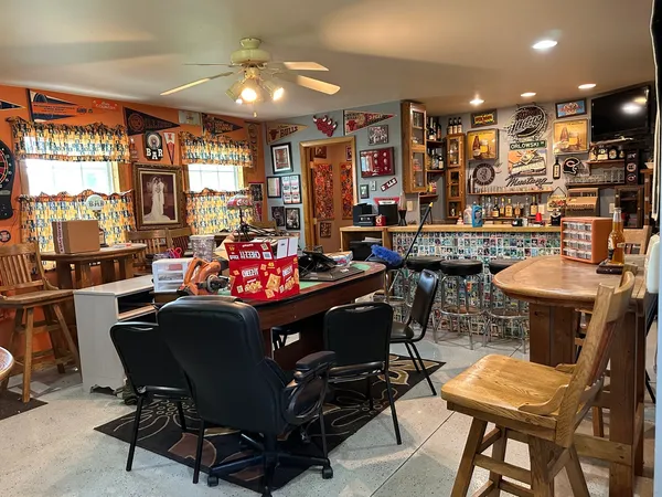 $320,000 | 12855 Lawrence Road, Sterling, IL 61081