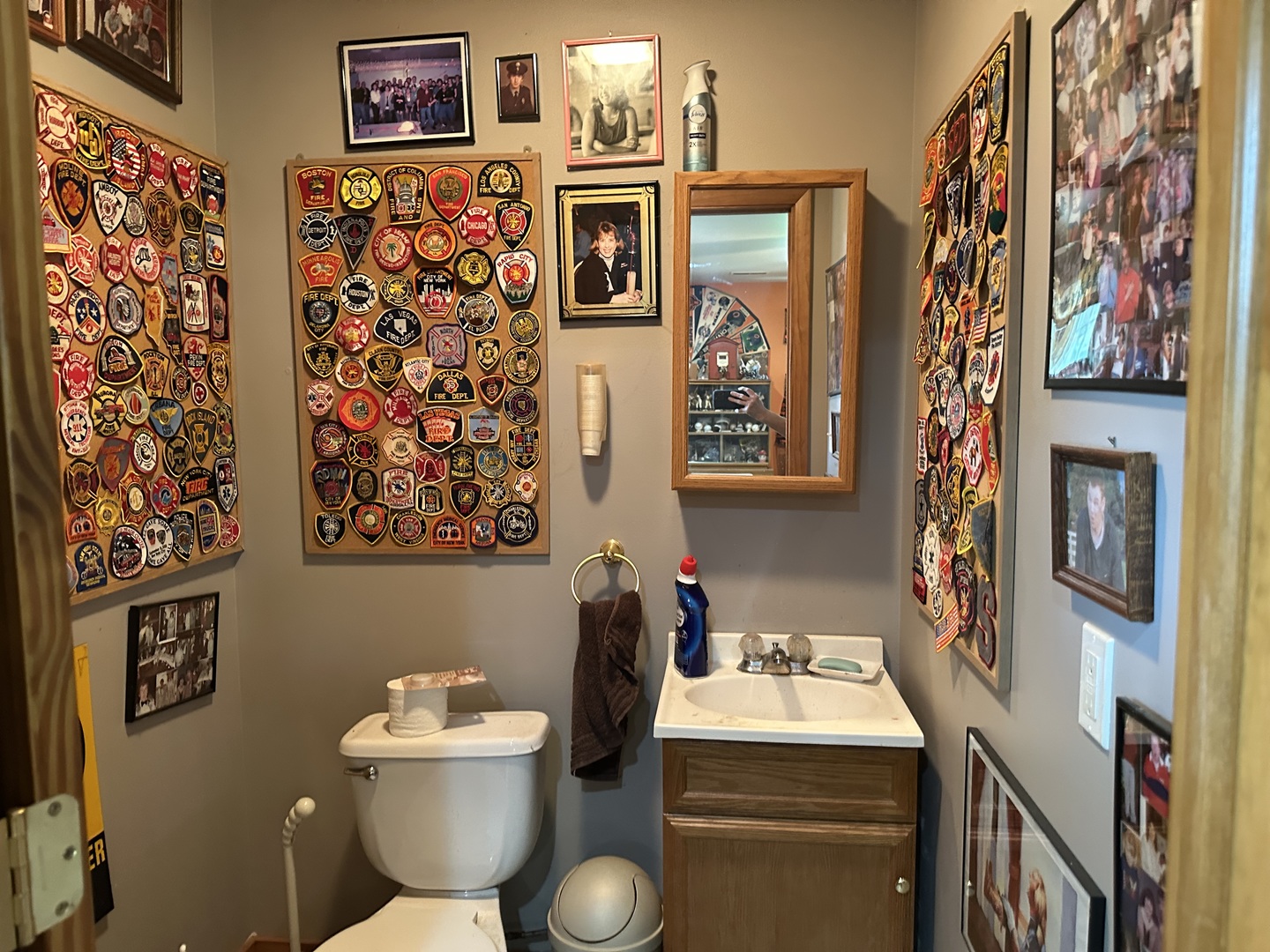 12855 Lawrence Road Sterling, IL 61081 - Photo 35 of 40 a bathroom with a toilet and a sink