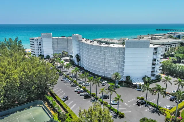 $1,200,000 | 2780 South Ocean Boulevard, Unit 311, Palm Beach, FL 33480
