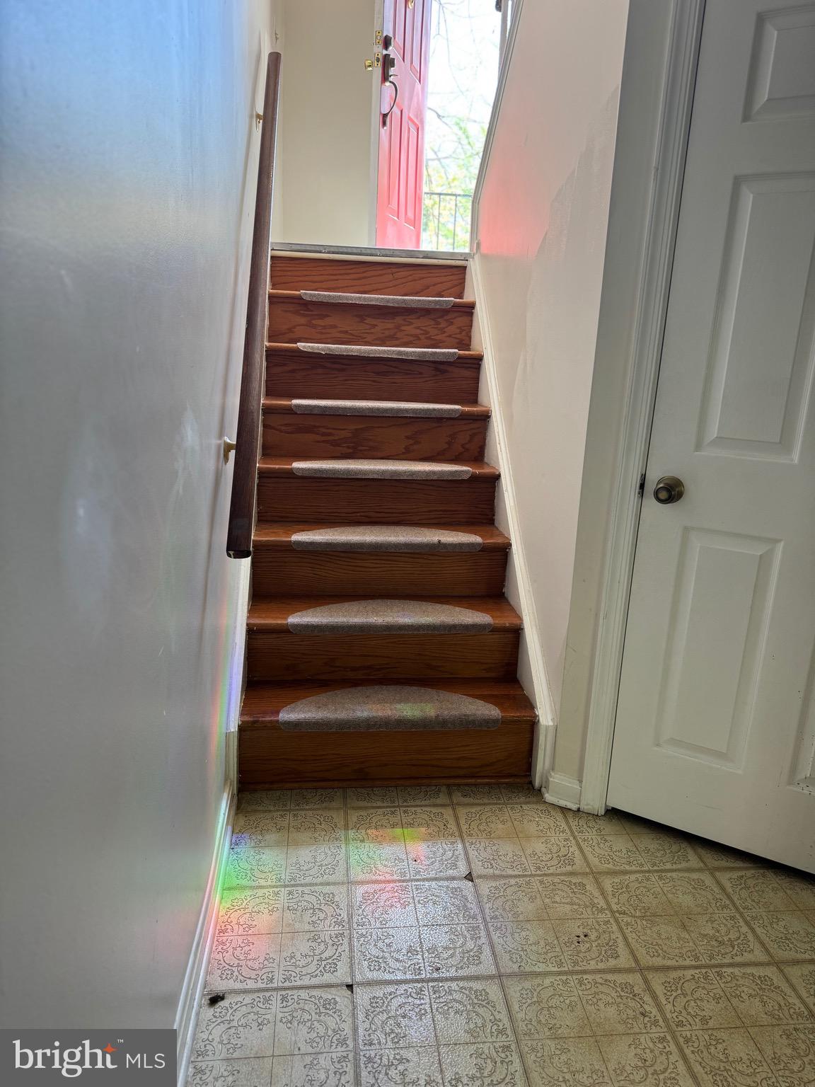10424 Bermuda Lane Manassas, VA 20109 - Photo 26 of 32 a view of entryway with wooden floor