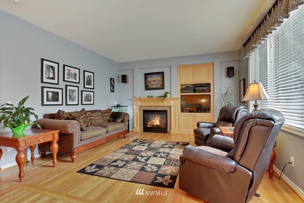 17043 166th Place Southeast Renton, WA 98058 - Photo 13 of 25 Gallery Image 13