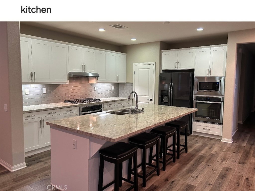21574 Trail Ridge Drive Escondido, CA 92029 - Photo 9 of 36 Kitchen