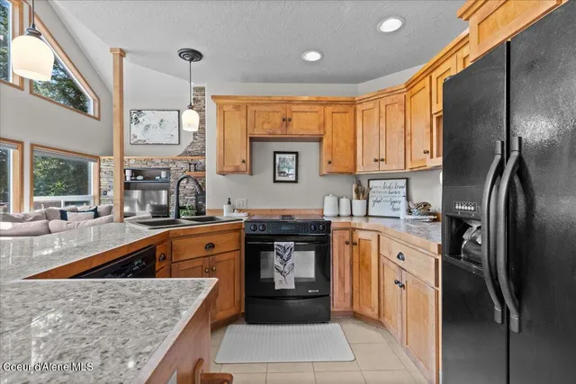 $665,000 | 106 Stewart Drive, Blanchard, ID 83804