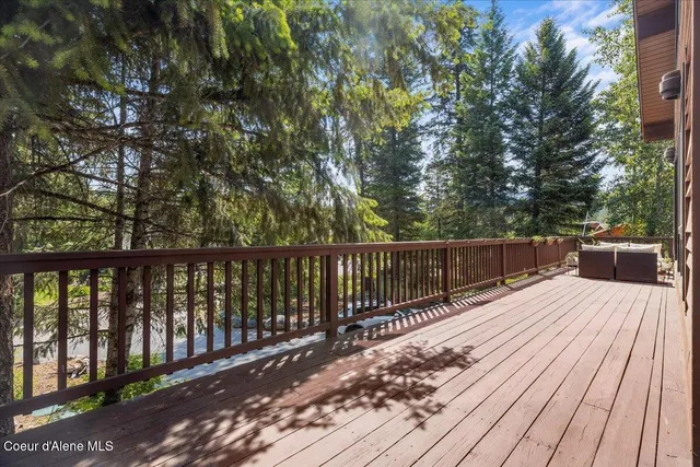 $665,000 | 106 Stewart Drive, Blanchard, ID 83804
