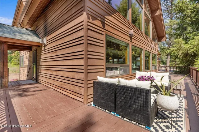 $665,000 | 106 Stewart Drive, Blanchard, ID 83804