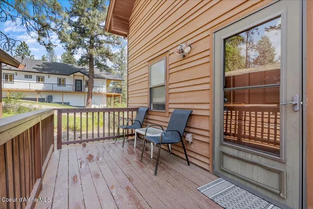 $665,000 | 106 Stewart Drive, Blanchard, ID 83804