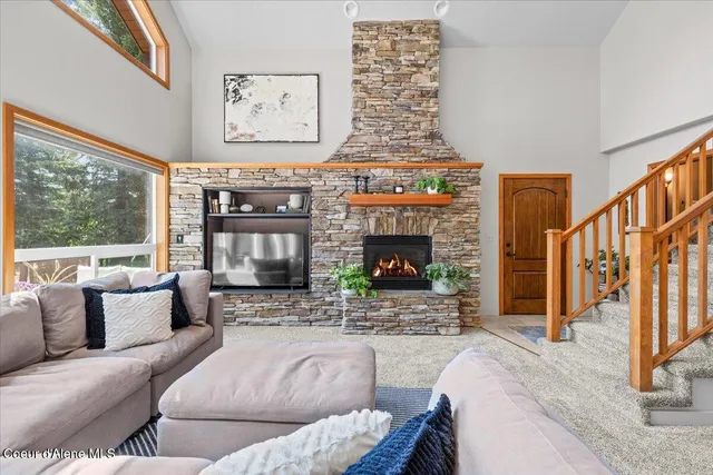 $665,000 | 106 Stewart Drive, Blanchard, ID 83804