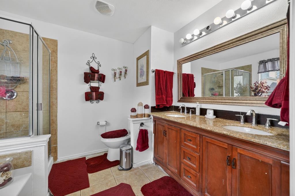 511 Chestnut Trail Forney, TX 75126 - Photo 26 of 32 Bathroom