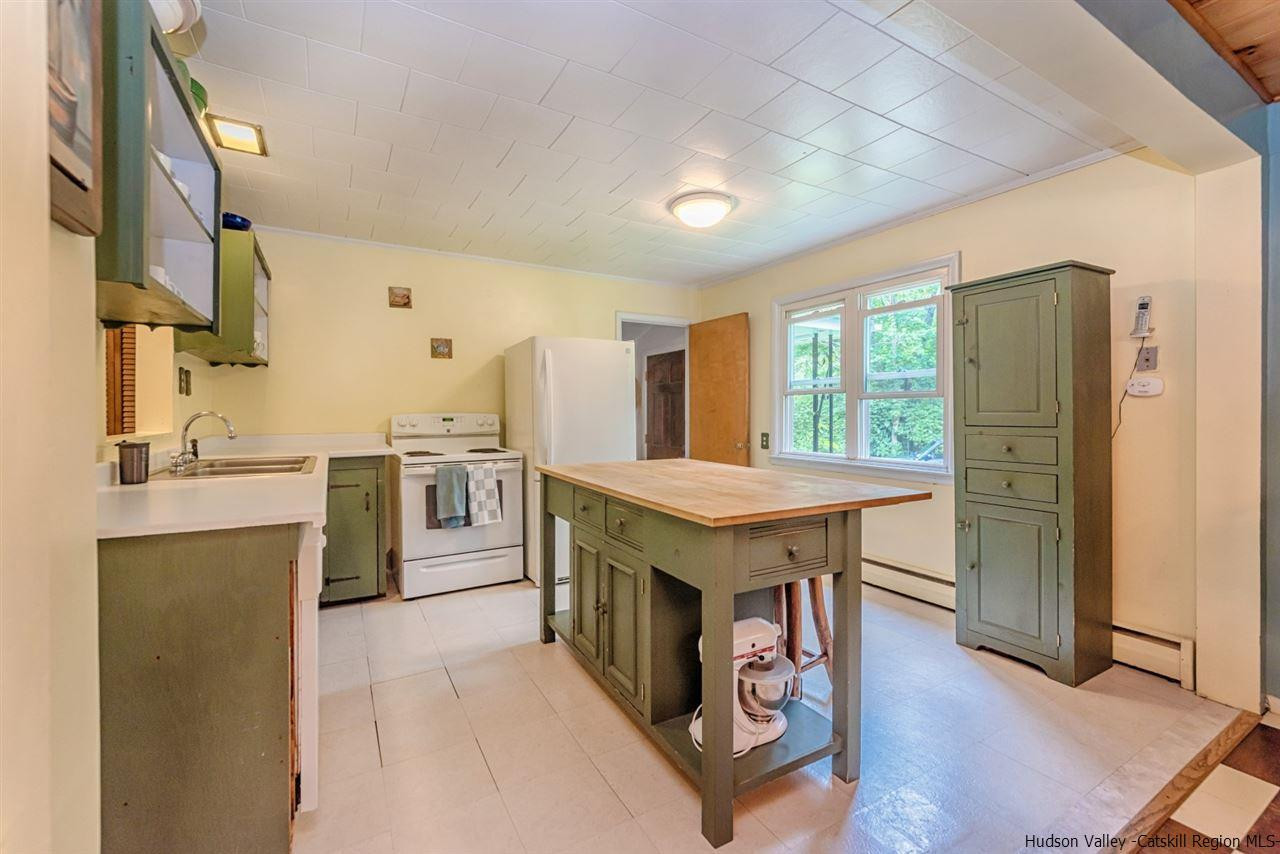 41 Stoll Road Saugerties, NY 12477 - Photo 11 of 27 Photo 11