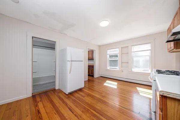$2,200 | 51 Rosemont Street, Unit 2, Lowell, MA 01854