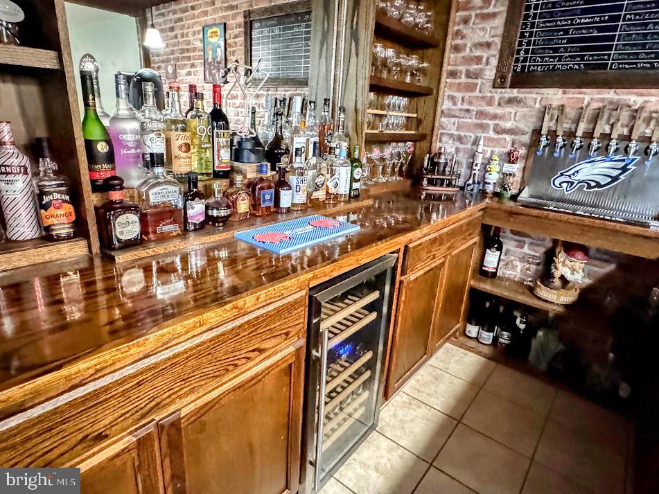 1 Point Of Wds Hazleton, PA 18202 - Photo 46 of 88 WINE AND BEER REFRIGERATORS