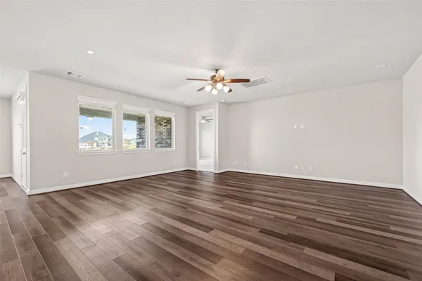 $465,000 | 444 Round Lake Drive, Rosenberg, TX 77469