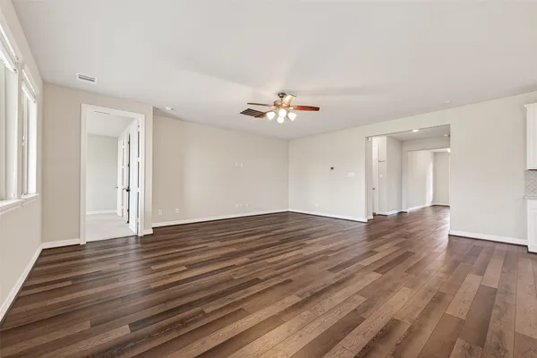 $465,000 | 444 Round Lake Drive, Rosenberg, TX 77469