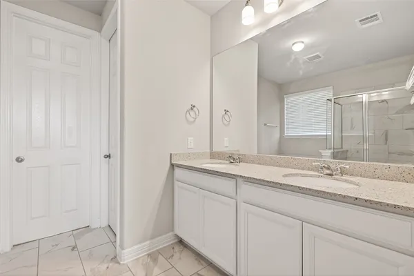 $465,000 | 444 Round Lake Drive, Rosenberg, TX 77469