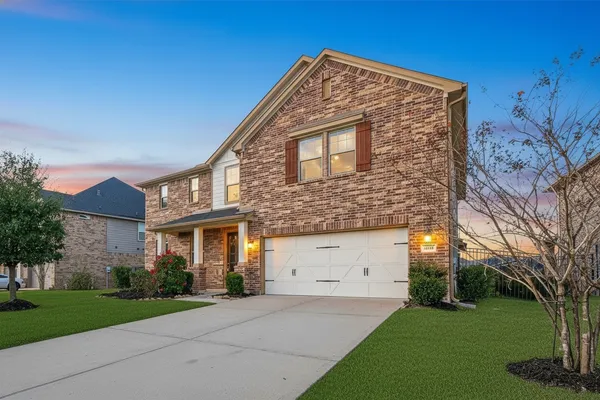 $465,000 | 444 Round Lake Drive, Rosenberg, TX 77469