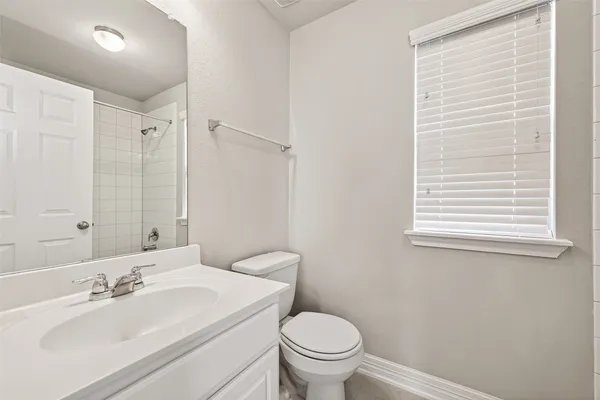 $465,000 | 444 Round Lake Drive, Rosenberg, TX 77469