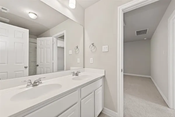 $465,000 | 444 Round Lake Drive, Rosenberg, TX 77469