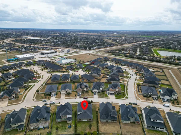 $465,000 | 444 Round Lake Drive, Rosenberg, TX 77469
