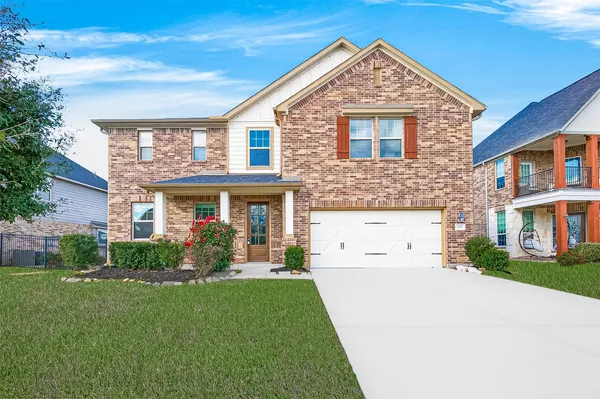 $465,000 | 444 Round Lake Drive, Rosenberg, TX 77469