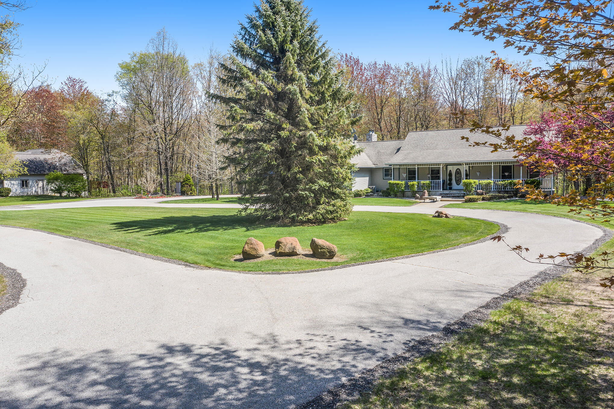 1715 West River Road Muskegon, MI 49445 - Photo 41 of 49 DJI_0537