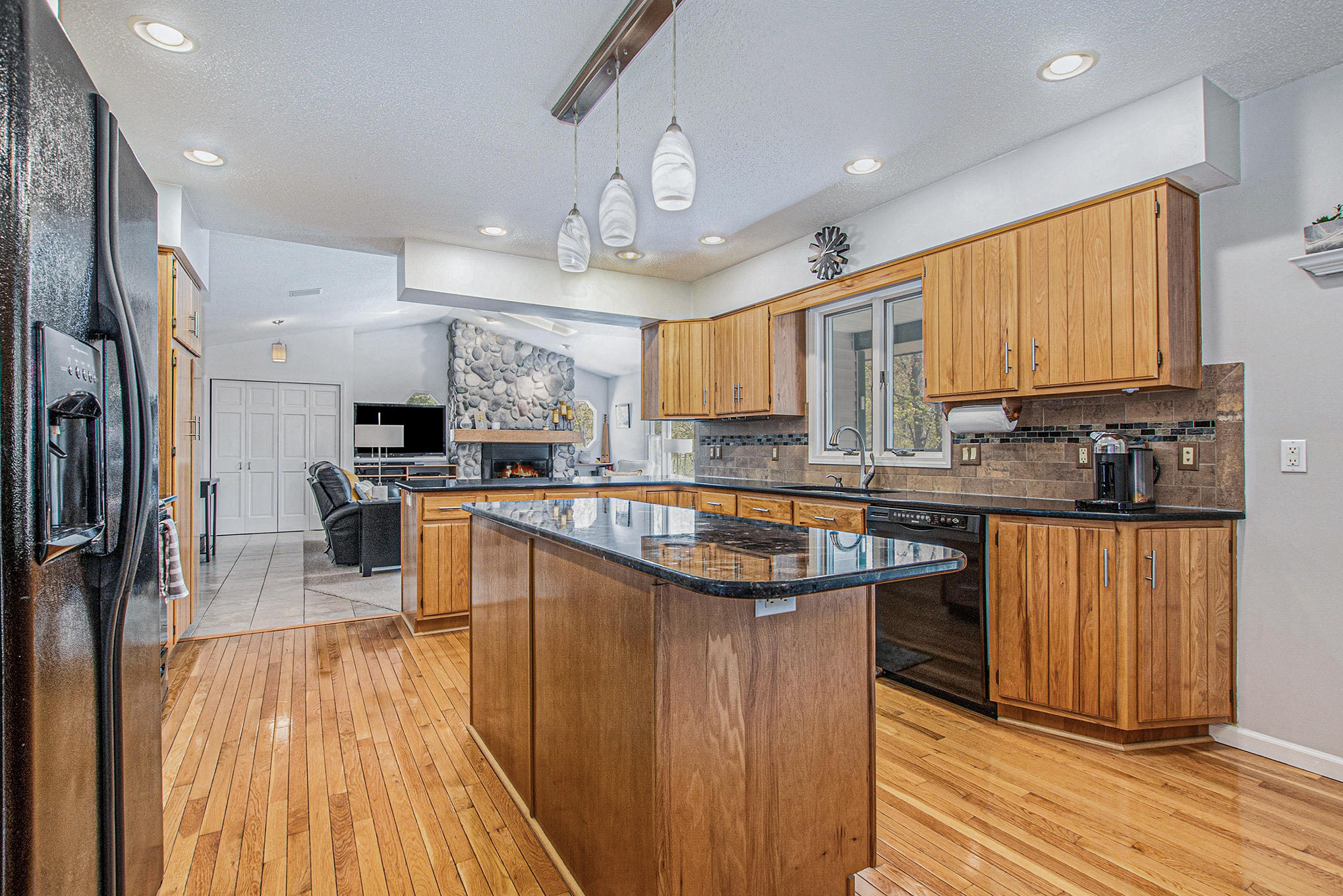 1715 West River Road Muskegon, MI 49445 - Photo 6 of 49 IMG_5437