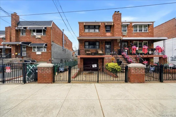 $1,015,000 | 545 Hollywood Avenue | Throgs Neck