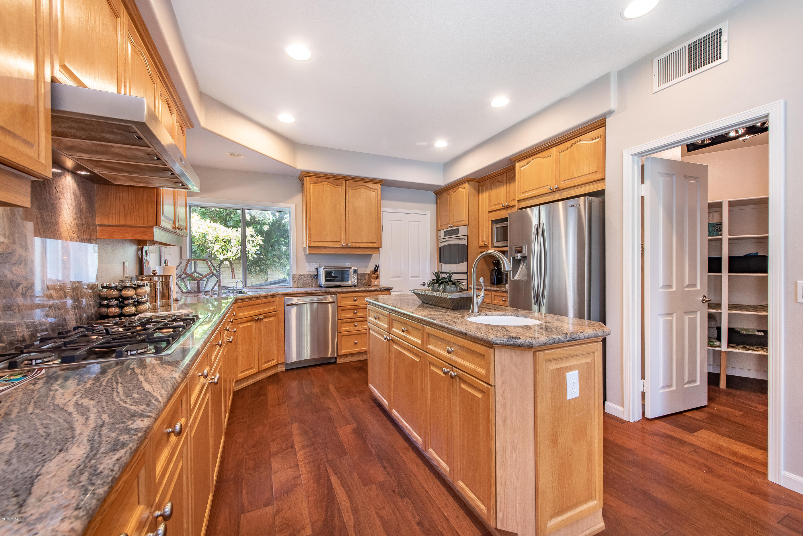 50 Highland Road Simi Valley, CA 93065 - Photo 19 of 50 F73FBBF8-4082-42E7-968D-B84159B65BF2