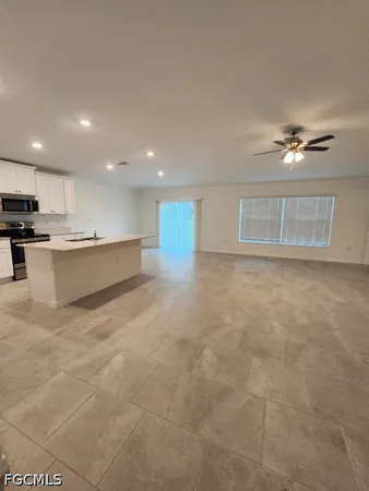 $2,200 | 13944 Buckingham Oak Drive, Fort Myers, FL 33905