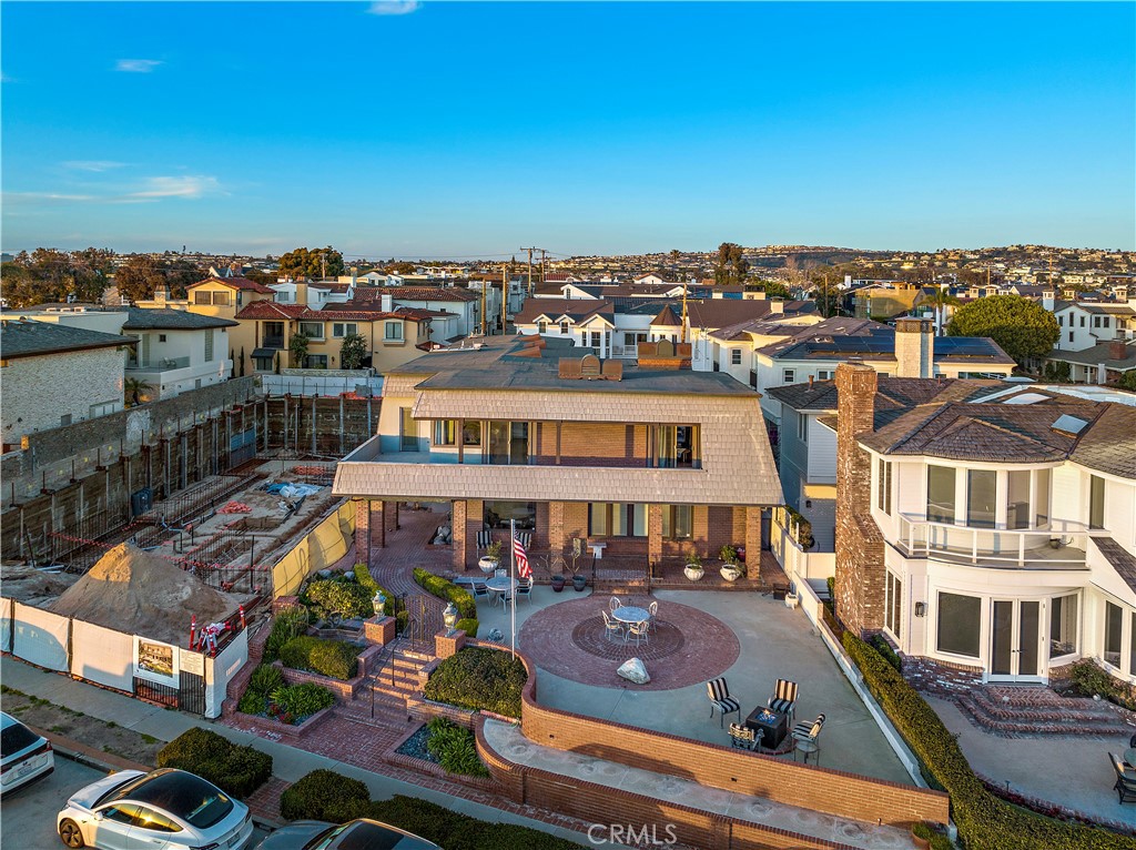 3516 Ocean Boulevard Corona del Mar, CA 92625 - Photo 38 of 42 Sunset light