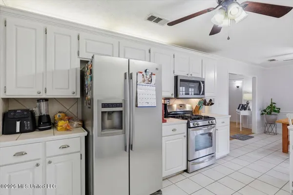$260,000 | 2005 Stonehendge Drive, Brandon, MS 39042