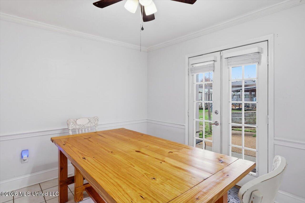 2005 Stonehendge Drive Brandon, MS 39042 - Photo 15 of 29 Breakfast area