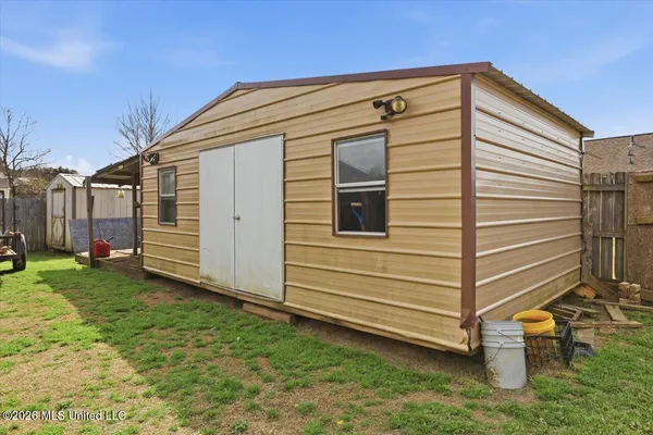 $260,000 | 2005 Stonehendge Drive, Brandon, MS 39042