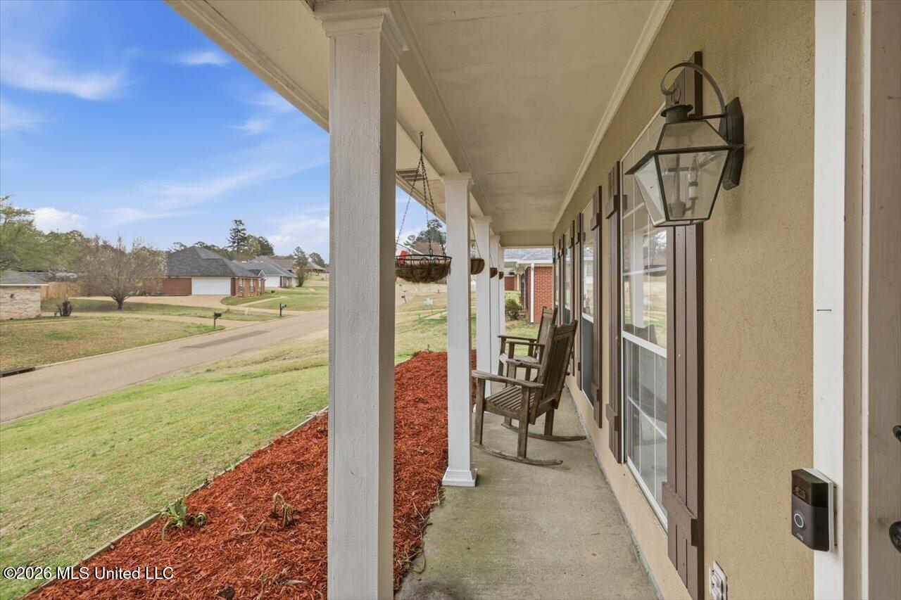 2005 Stonehendge Drive Brandon, MS 39042 - Photo 6 of 29 06-2005 Stonehendge Dr _ Home Tours MS
