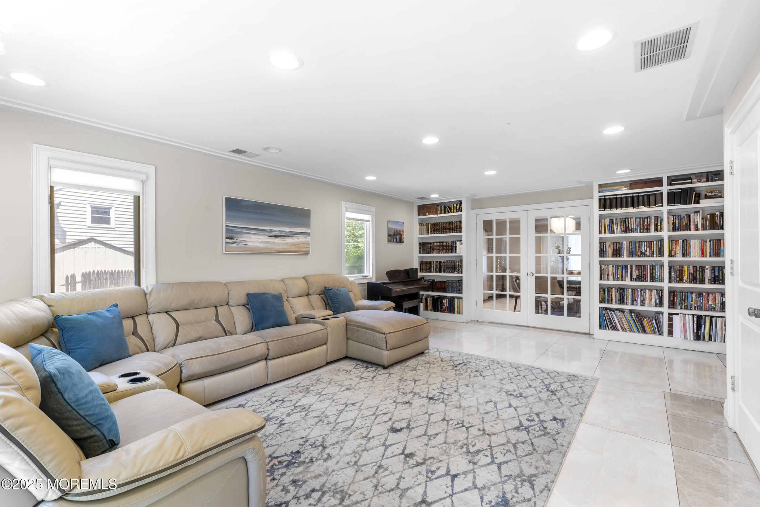 136 Sunset Road Lakewood, NJ 08701 - Photo 12 of 57 12_hl7a1662