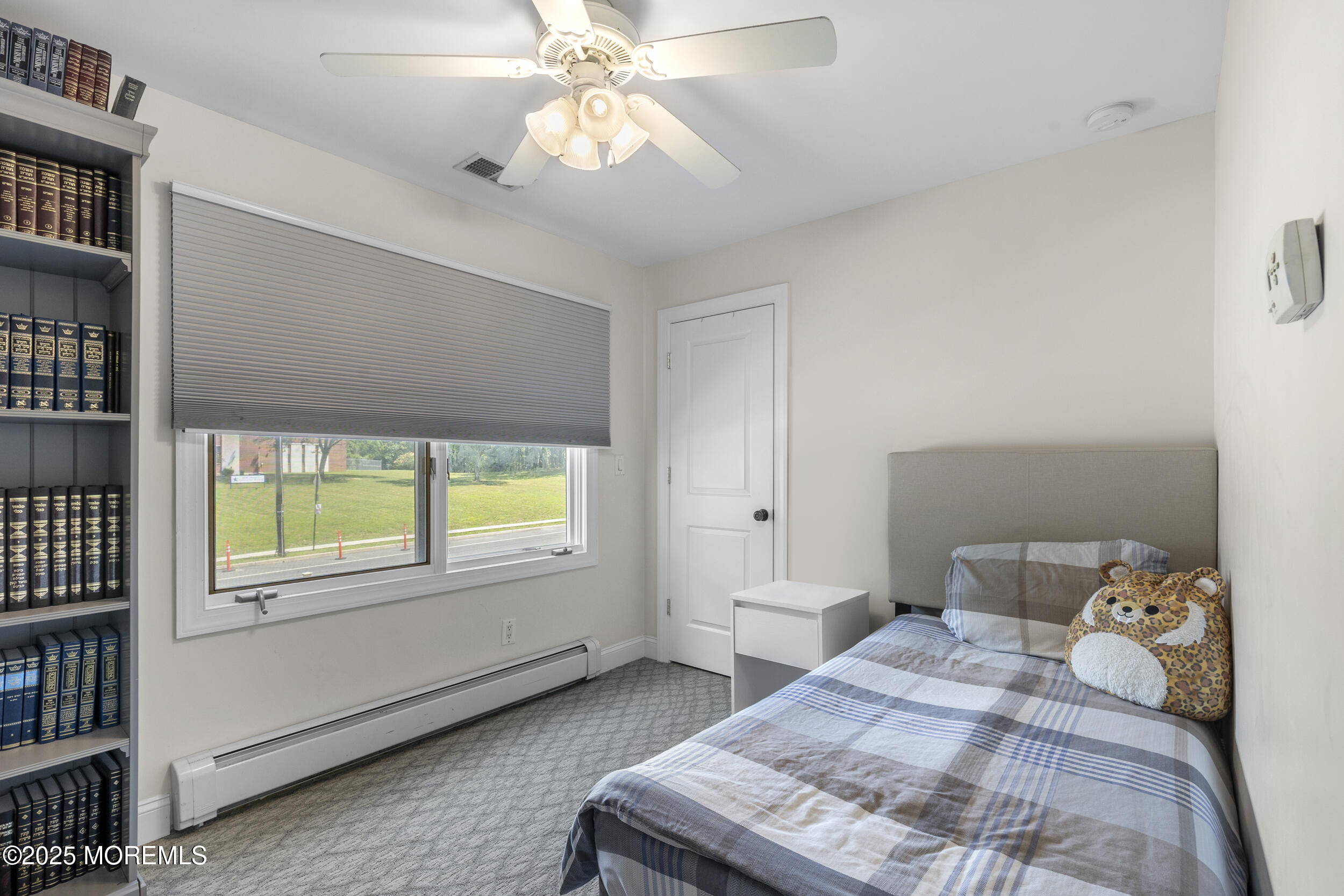 136 Sunset Road Lakewood, NJ 08701 - Photo 33 of 57 35_hl7a1731_final