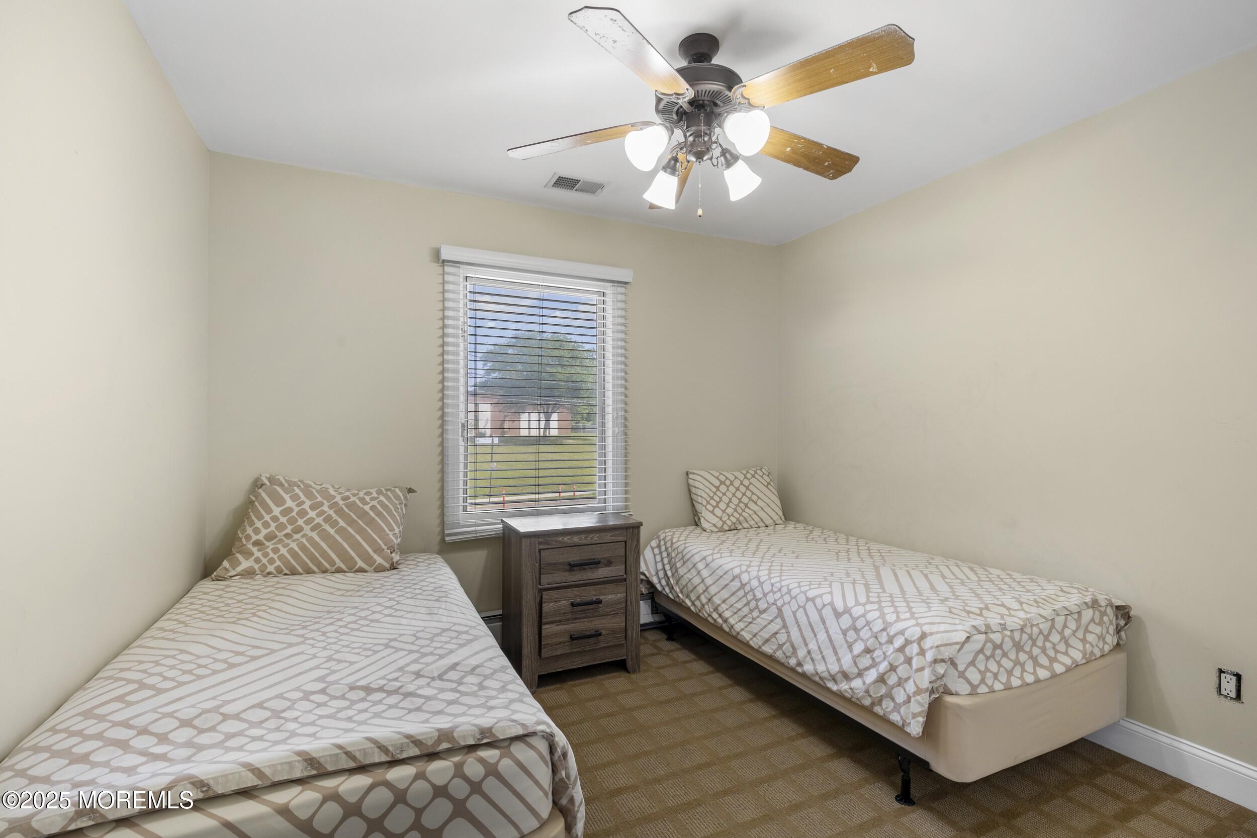 136 Sunset Road Lakewood, NJ 08701 - Photo 34 of 57 36_hl7a1734_final