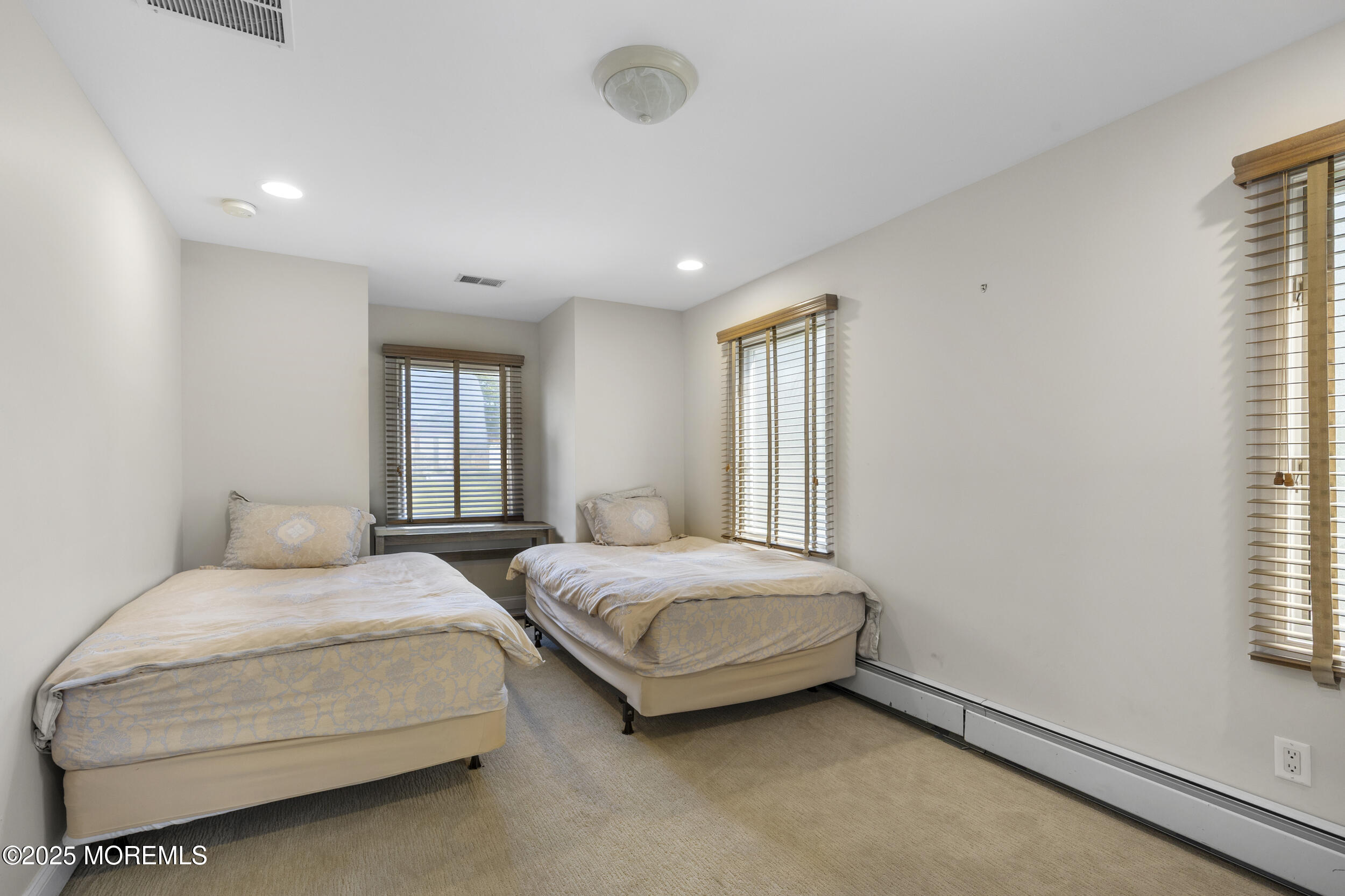 136 Sunset Road Lakewood, NJ 08701 - Photo 35 of 57 37_hl7a1737_final