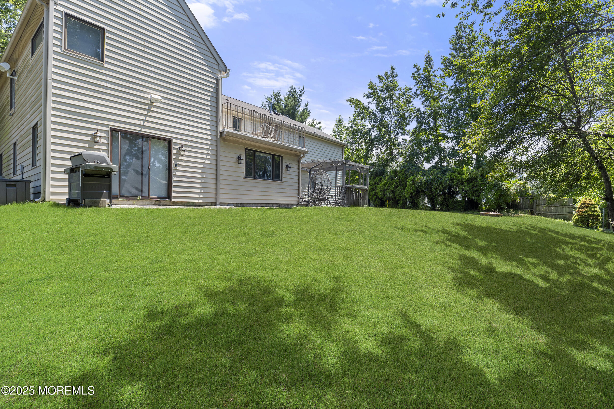 136 Sunset Road Lakewood, NJ 08701 - Photo 46 of 57 48_hl7a1621_final